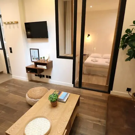 Cosy 2 Pere-lachaise Apartment *